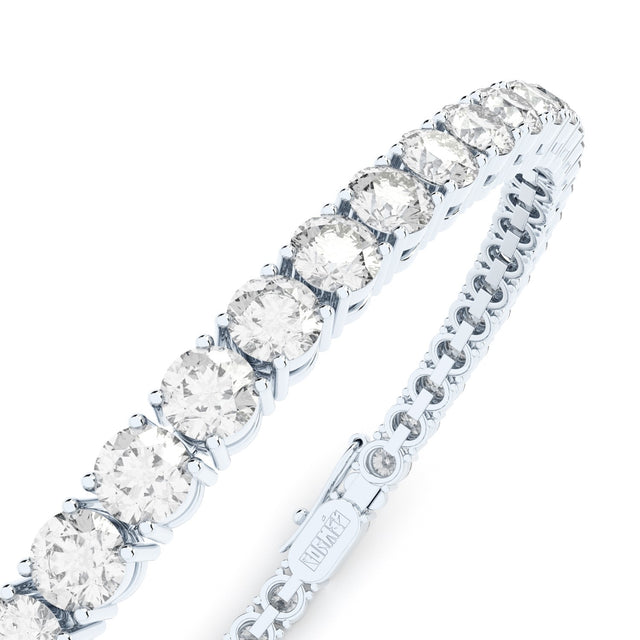 Modern tennis bracelet with lab grown diamonds by Formes