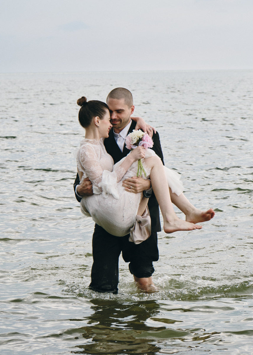 Gerda and Tom weddings with Formes rings