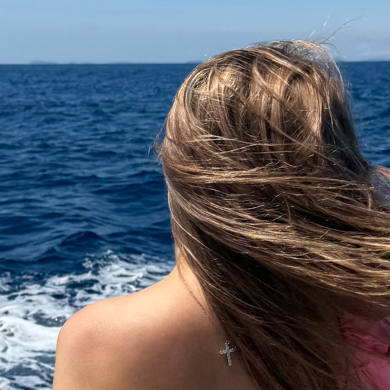 Becoming luxury cross necklace