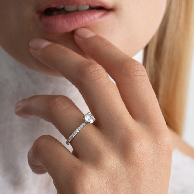 Jezepcikaite for Formes engagement ring with princess cut diamonds