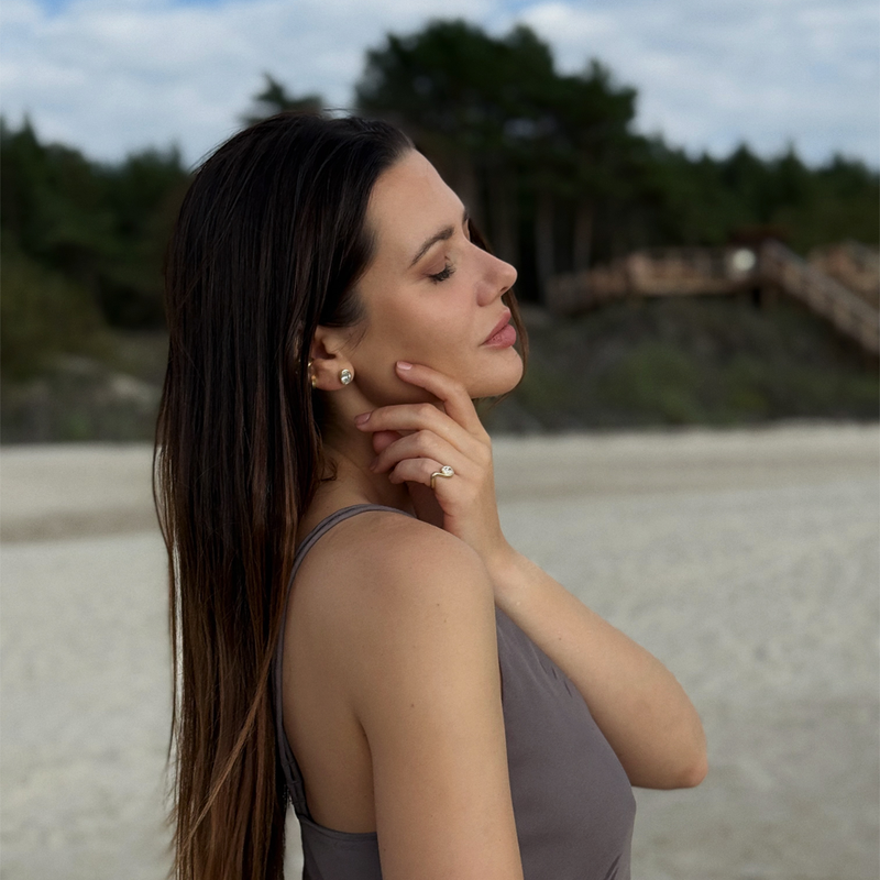 Milda Cergelyte and Formes Ocean Waves Jewels