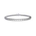 Tennis bracelet with diamonds by Formes Fine Jewelry with perfect closure
