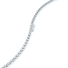 slim lab grown diamond bracelet by Formes closure