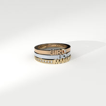 golden girl ring with lab grown diamond designed by Formes