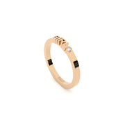 golden girl ring with lab grown diamond designed by Formes