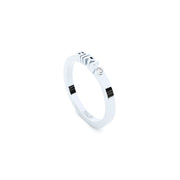 golden girl ring with lab grown diamond designed by Formes