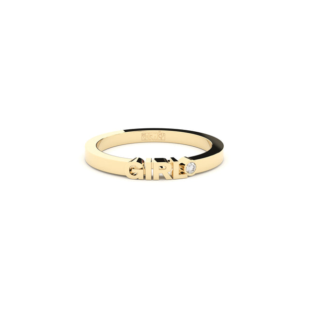 golden girl ring with lab grown diamond designed by Formes