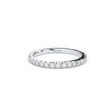 slim eternity band with natural or lab grown diamonds by formes 1,7 mm