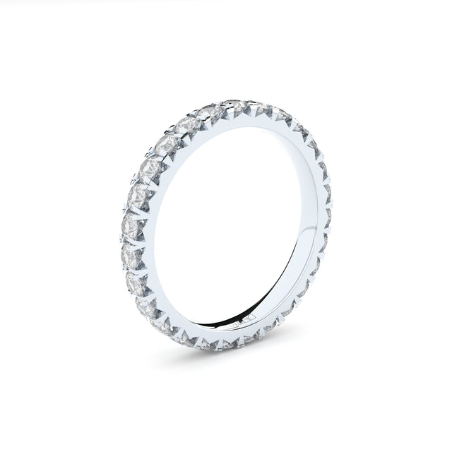 slim eternity band with lab made diamonds by formes 2,2 mm