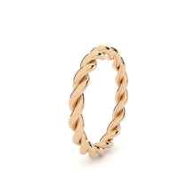 Twisted becoming ring by Formes